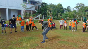 Read more about the article Sekolah Tanah Tingal Menjalin Kerjasama dengan Anggota Uni Konservasi Fauna dan Tim KondoTakon