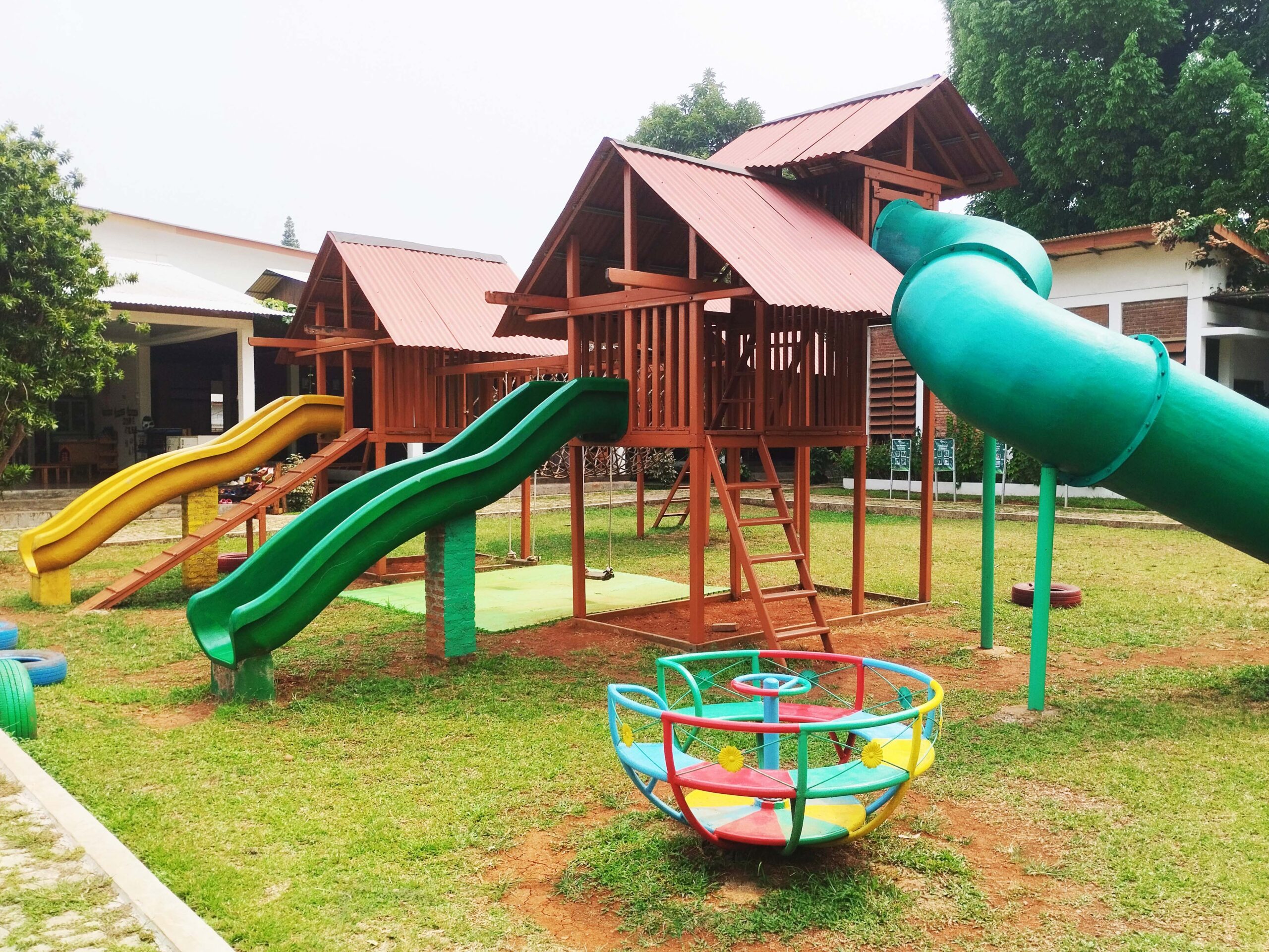 Playground Sekolah Tanah Tingal