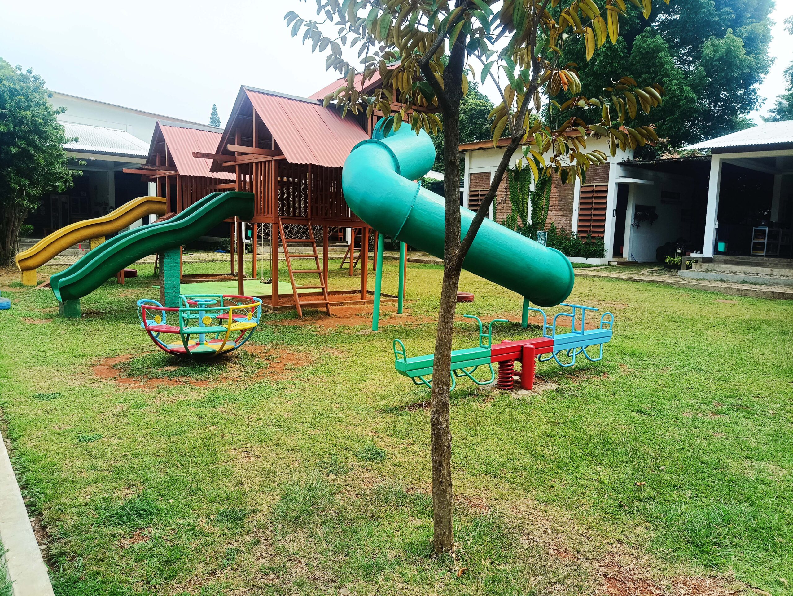 Playground Sekolah Tanah Tingal