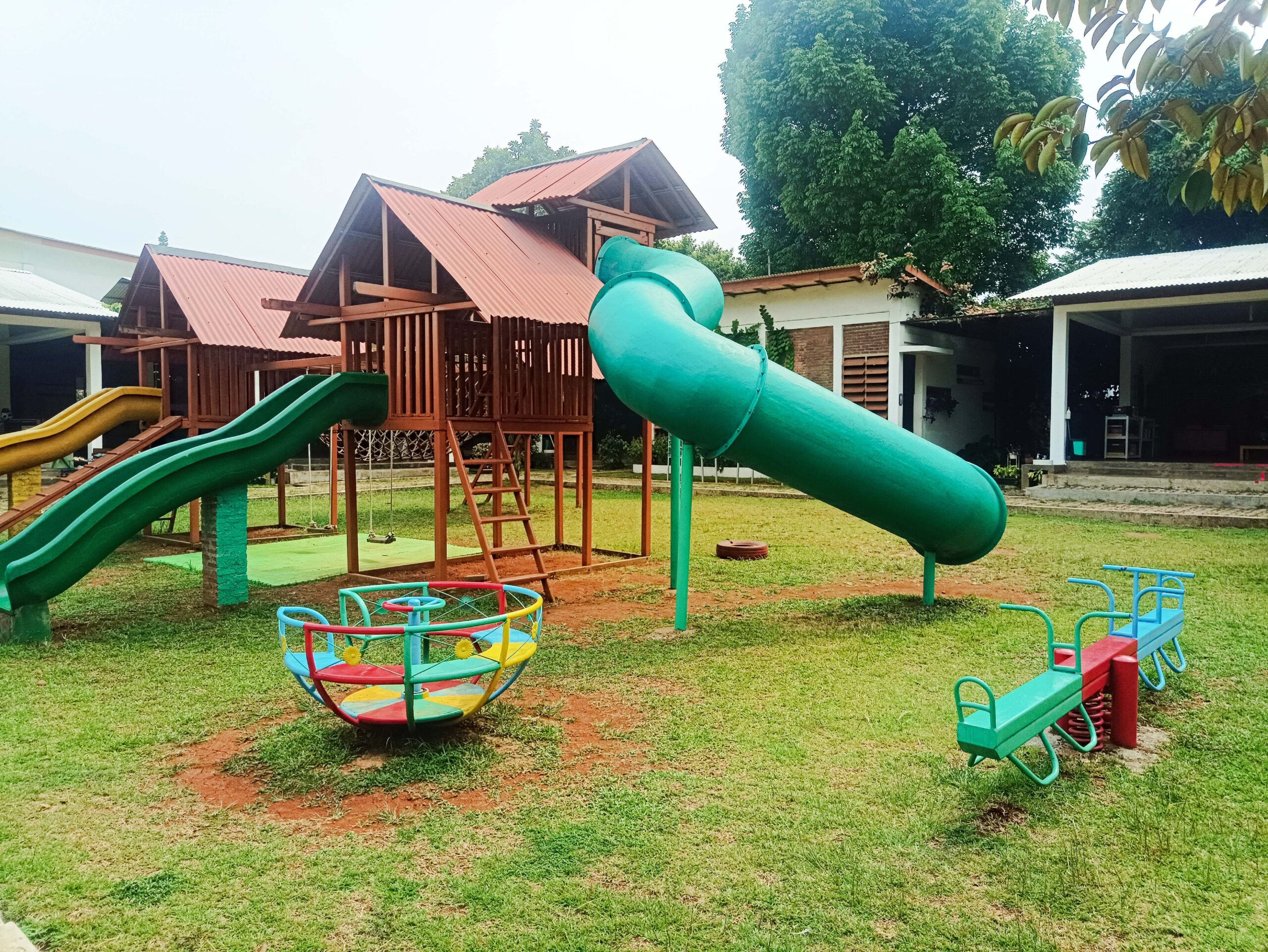 Playground Sekolah Tanah Tingal