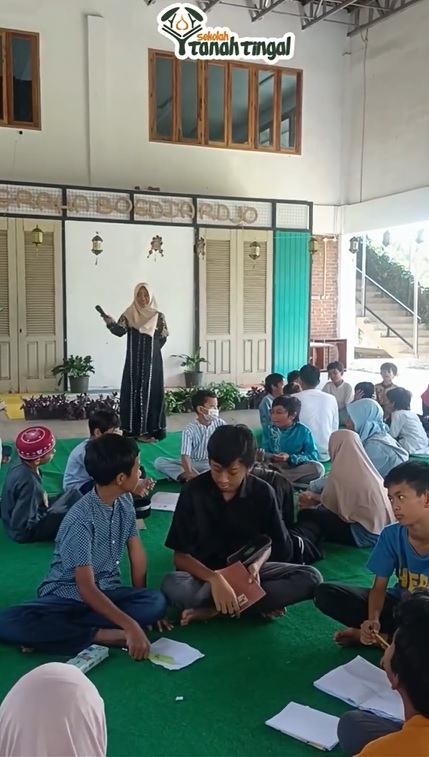 Read more about the article KURMA (Kumpul Kreatif Ramadhan)